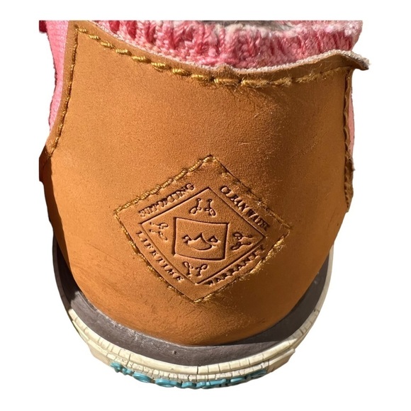 Freewaters Womens Slip On Shoes Cushion Comfort Textile  Pink Orange 640520 sz 9 - Picture 8 of 9